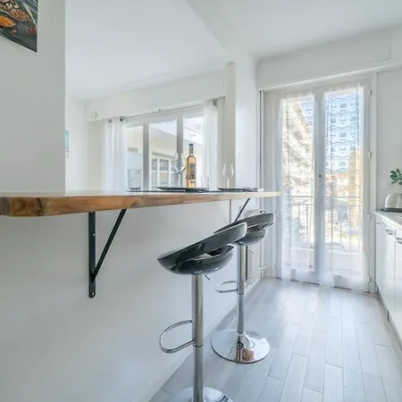 Port De - With Balcony * ニース